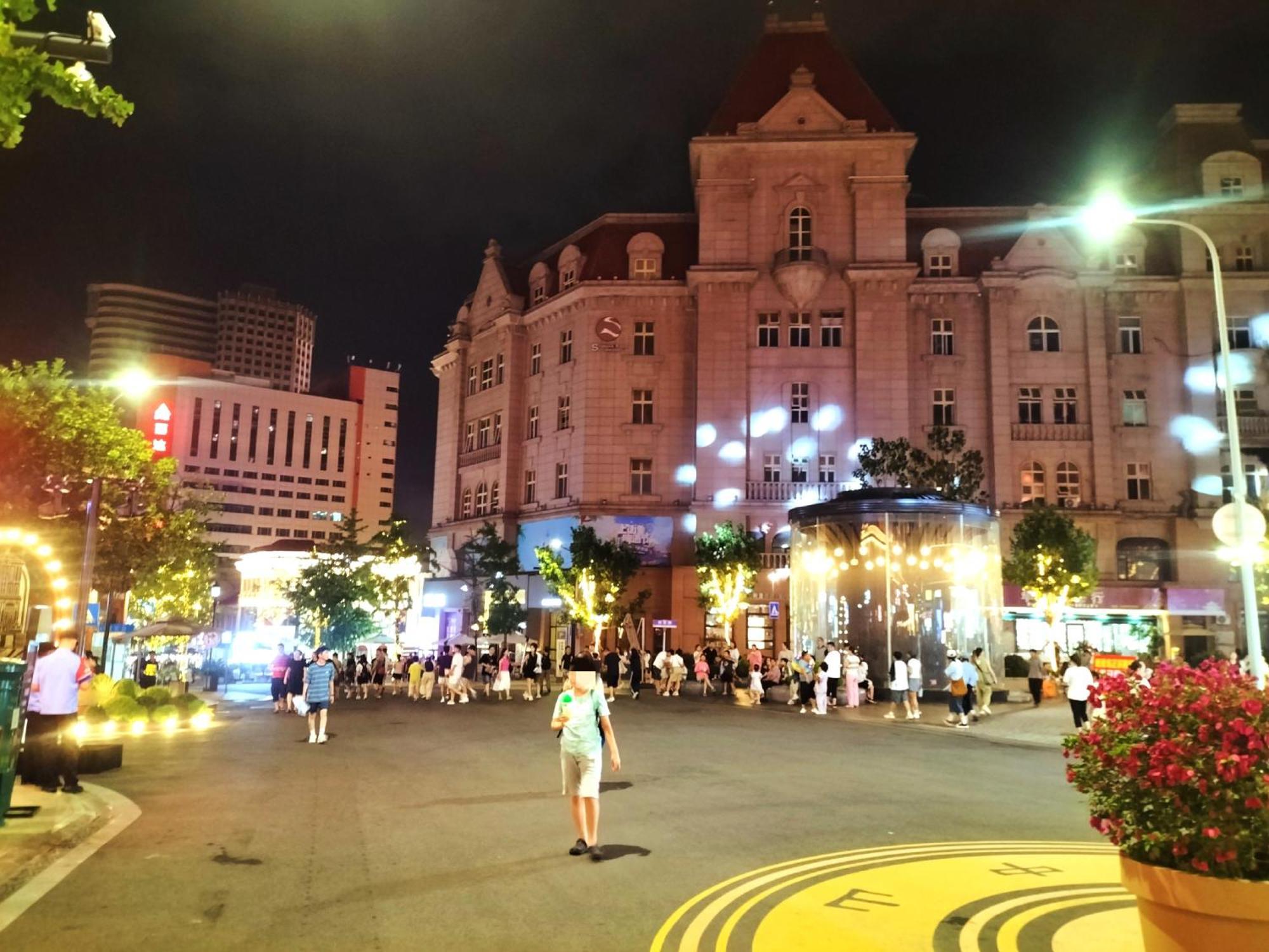Hua Qi Kaiserdom Hotel Zhongshan Road St Michael'S Cathedral And Zhanqiao Pier Qingdao Zewnętrze zdjęcie