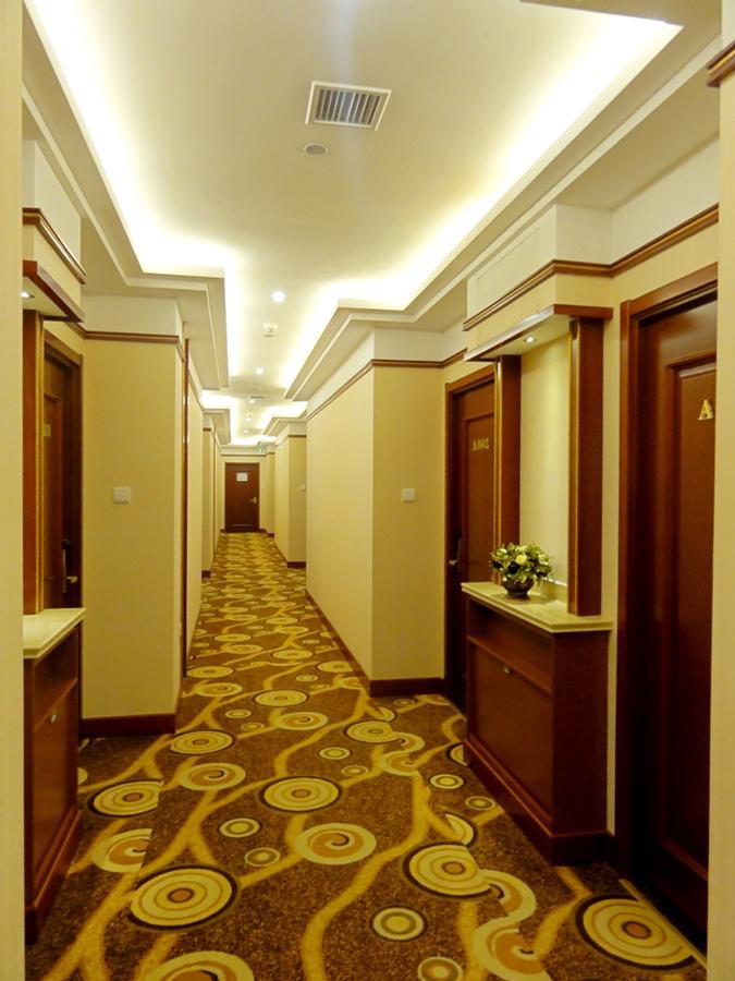 Hua Qi Kaiserdom Hotel Zhongshan Road St Michael'S Cathedral And Zhanqiao Pier Qingdao Zewnętrze zdjęcie