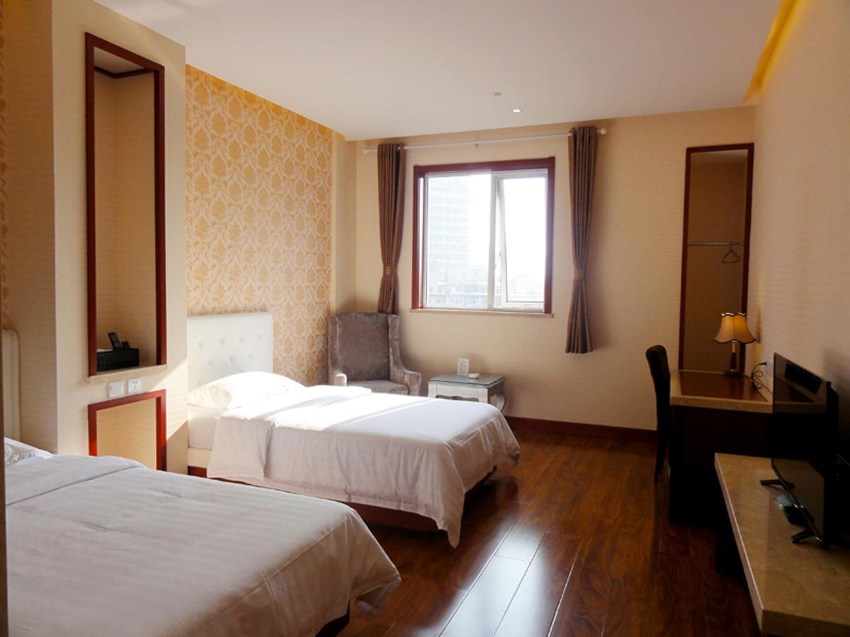 Hua Qi Kaiserdom Hotel Zhongshan Road St Michael'S Cathedral And Zhanqiao Pier Qingdao Zewnętrze zdjęcie