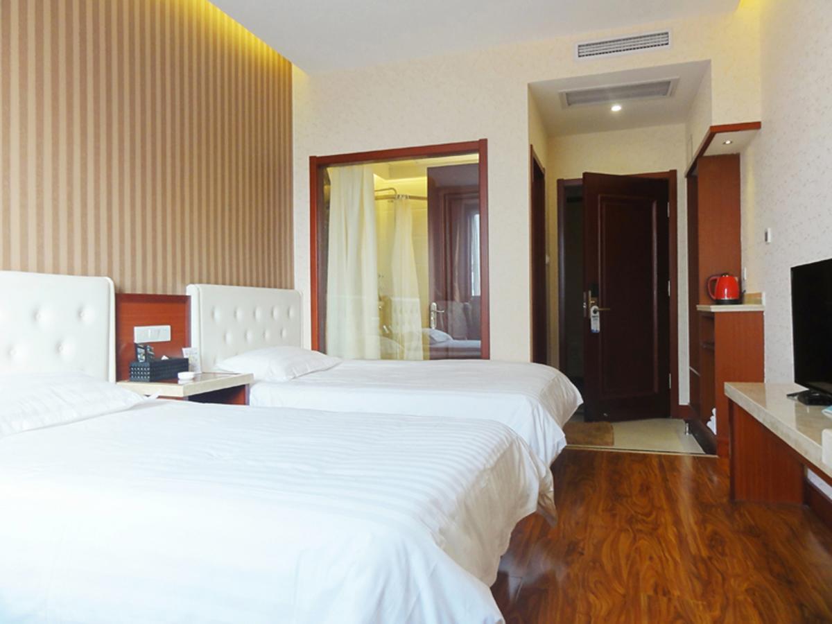 Hua Qi Kaiserdom Hotel Zhongshan Road St Michael'S Cathedral And Zhanqiao Pier Qingdao Zewnętrze zdjęcie