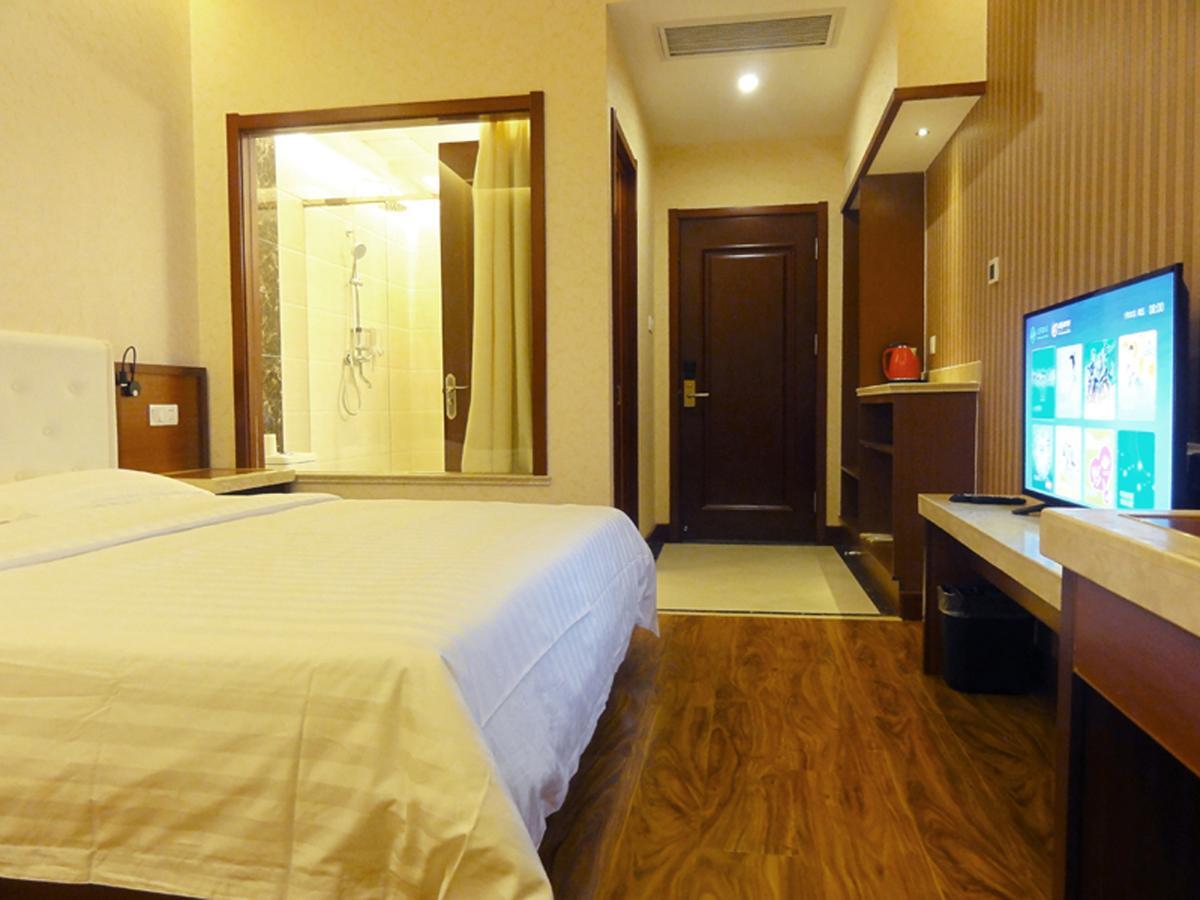Hua Qi Kaiserdom Hotel Zhongshan Road St Michael'S Cathedral And Zhanqiao Pier Qingdao Zewnętrze zdjęcie