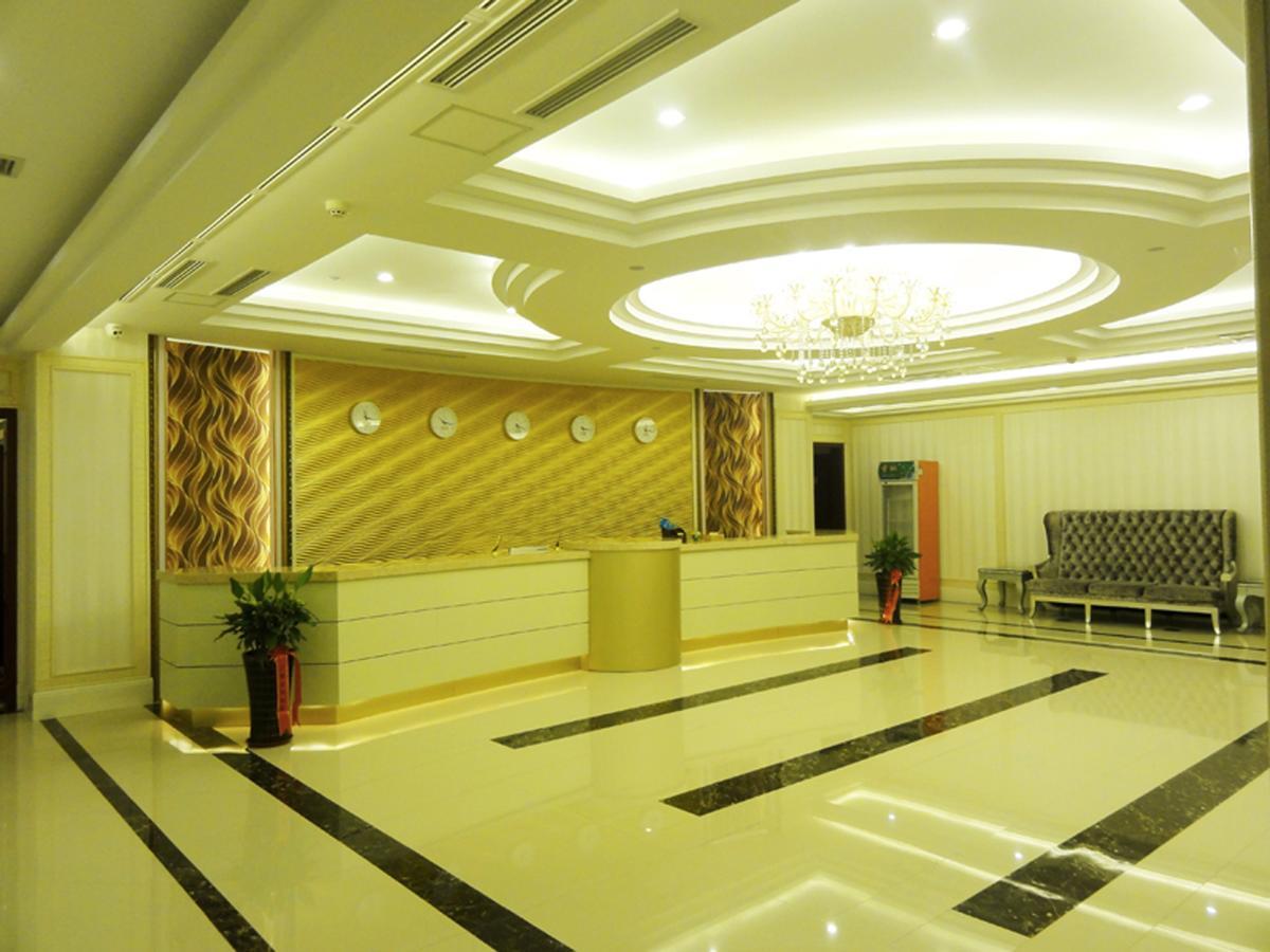Hua Qi Kaiserdom Hotel Zhongshan Road St Michael'S Cathedral And Zhanqiao Pier Qingdao Zewnętrze zdjęcie
